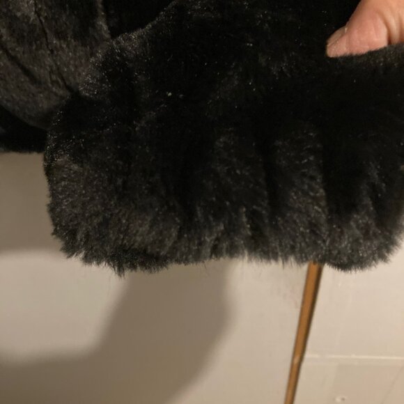#103 Girls' UKids Black Faux Fur Hooded Lined Jacket, Size Large - Picture 4 of 7